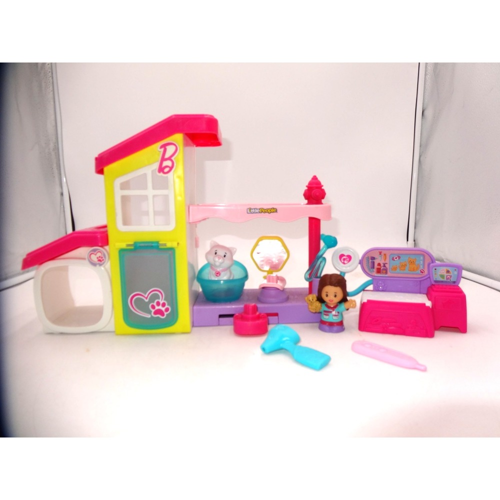 Fisher Price Little People Pet Grooming Center Shop  Barbie Veterinarian Playset